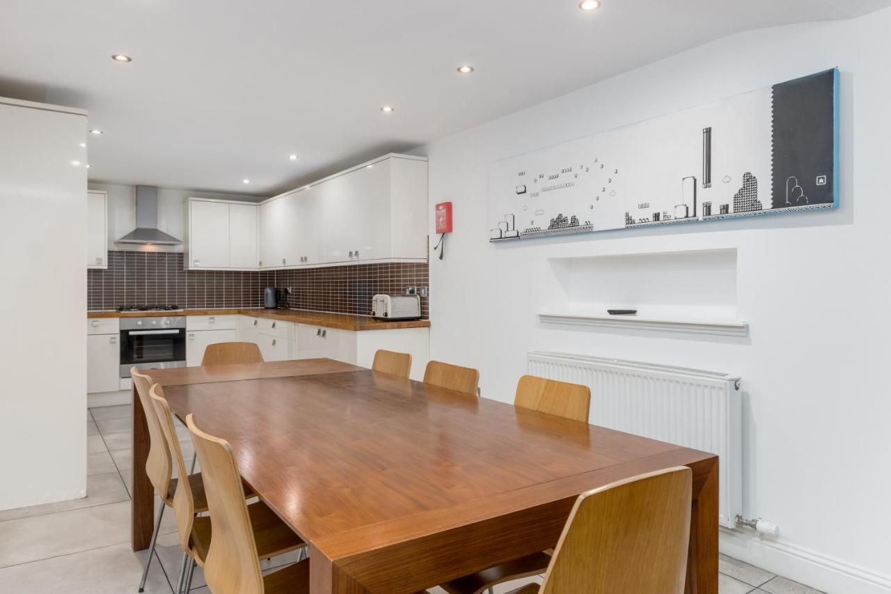 York Place By Destination Apartment *