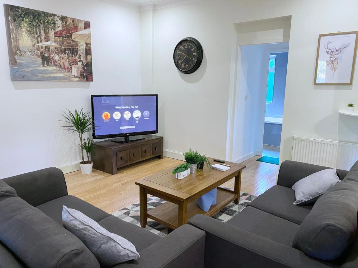 Roost Hill - Free Parking Zone Guest house