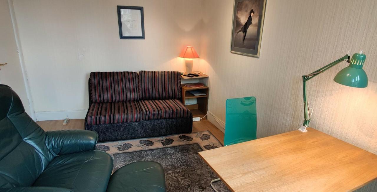 Royal Mile Apartment, 1 Minute From The Castle. EDI
