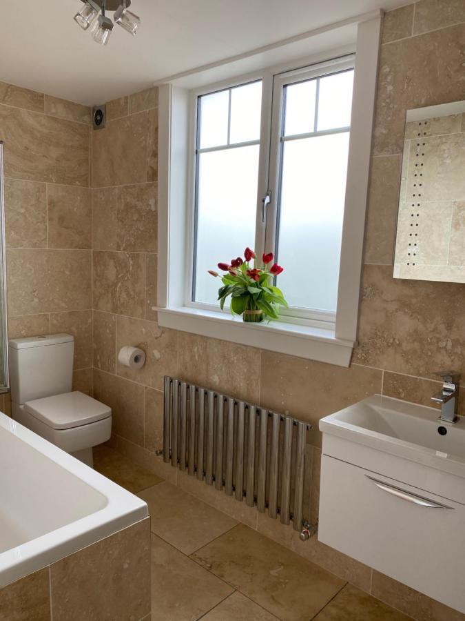 Gorgeous Family 15 Mins From City Centre Villa EDI