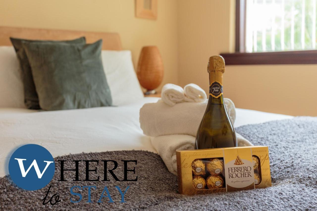 Lovely By The Hillwood Park-free Parking Apartment EDI
