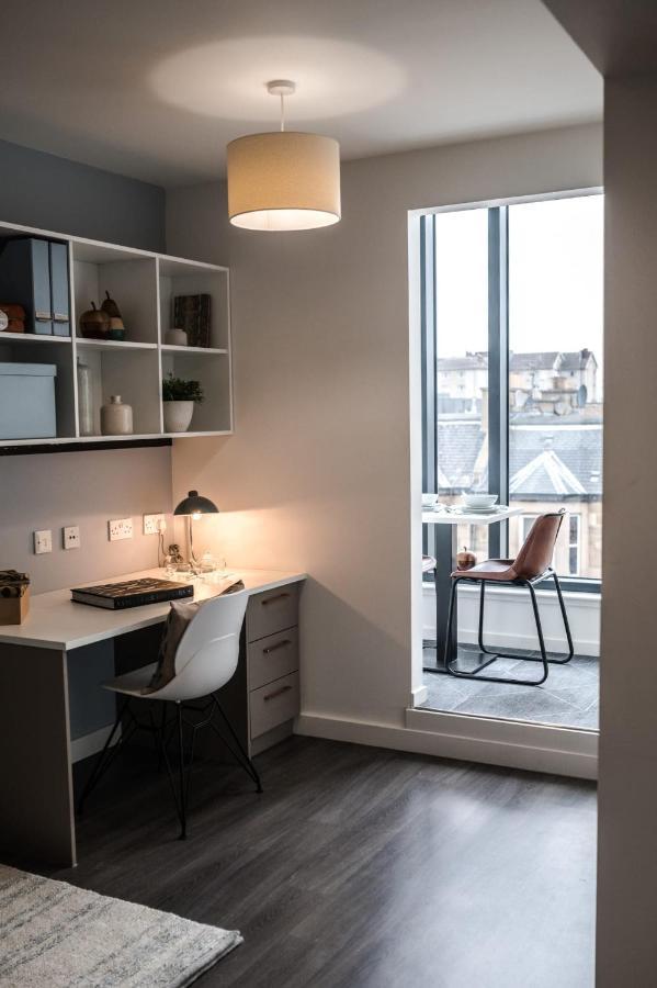 Bright And Ensuite Bedrooms At Mcdonald Road In