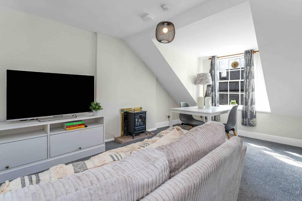 Stylish 1 Bedroom Apartment