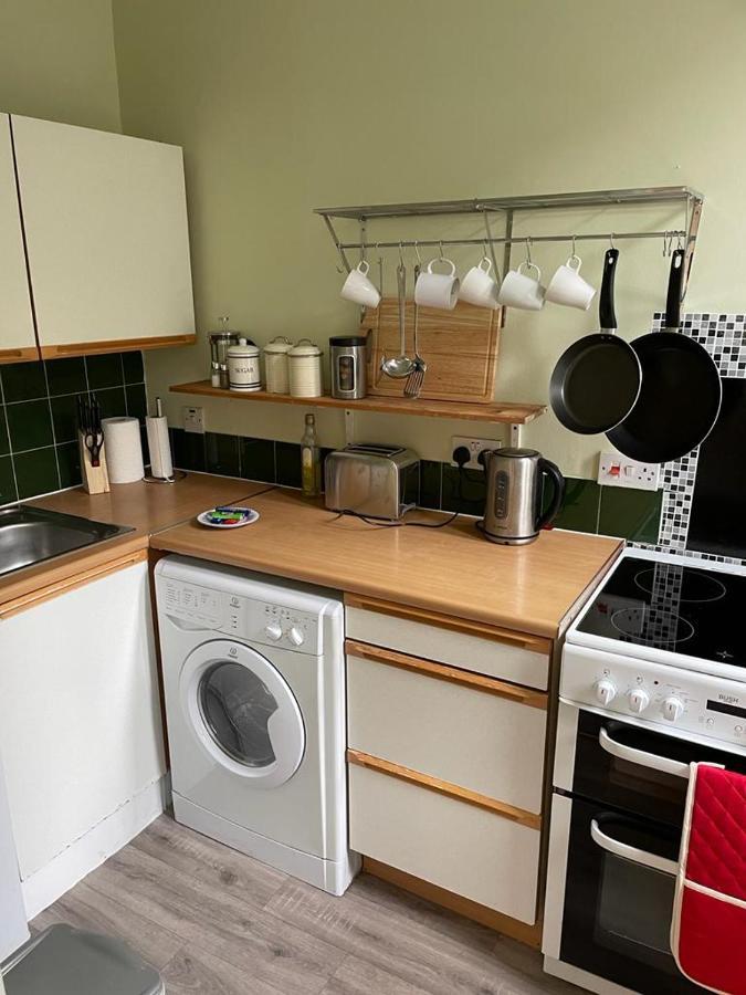 But Quiet Barony Street Only 10 Minutes Walk To Princes Street No Stairs EDI