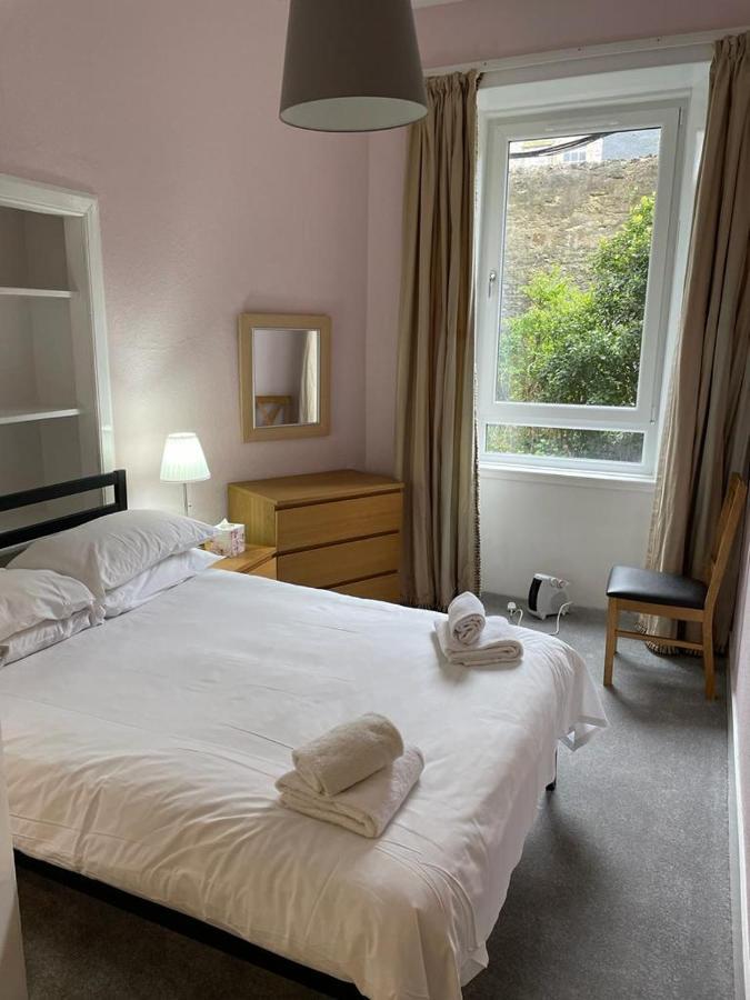 But Quiet Barony Street Only 10 Minutes Walk To Princes Street No Stairs EDI