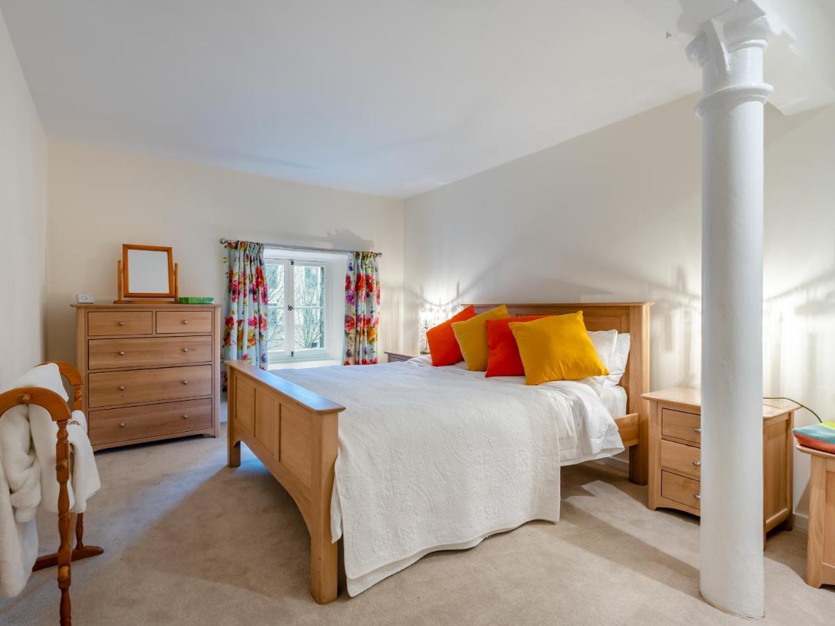 Campbells Close Apartment *