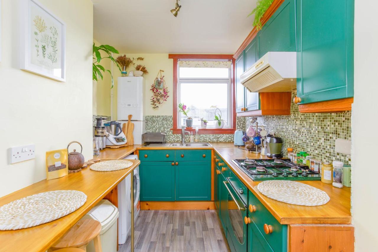 Homestay Bright & Spacious Double With Garden View- Close To Airport & Centre Edinburgh