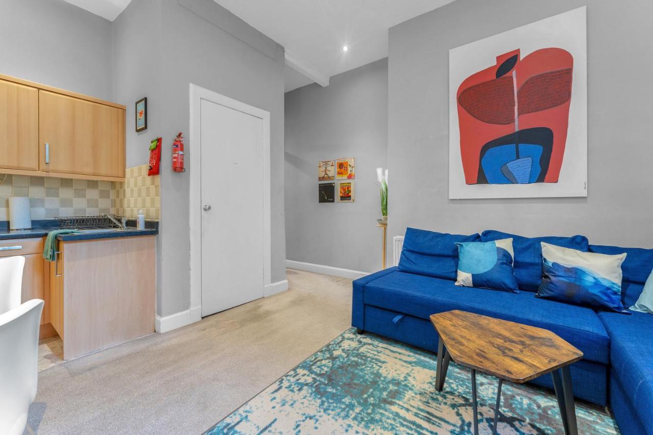 Cheerful Stays: 2 Bedroom Sleeps 6 Apartment Edinburgh