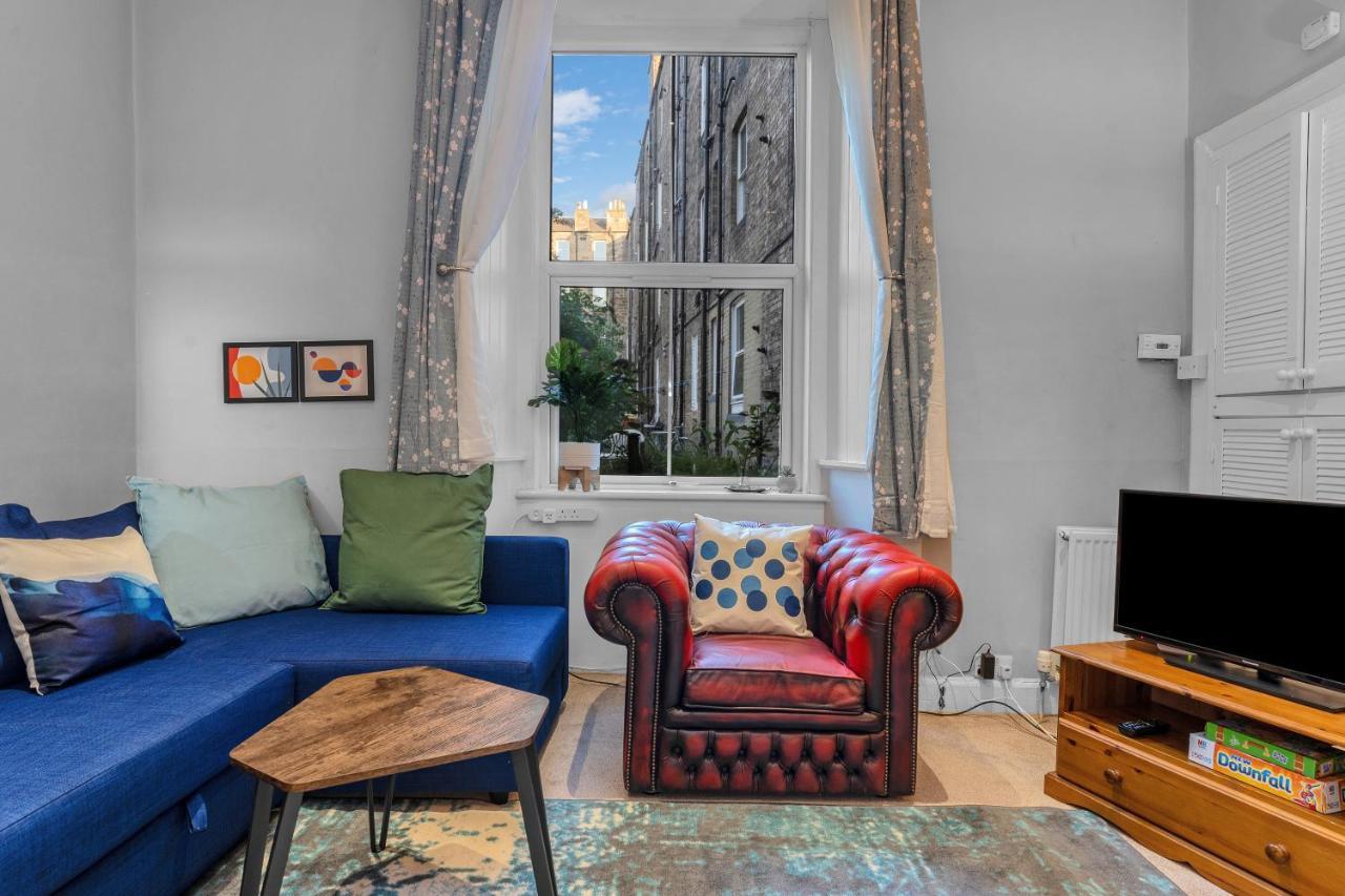 Cheerful Stays: 2 Bedroom Sleeps 6 Apartment Edinburgh