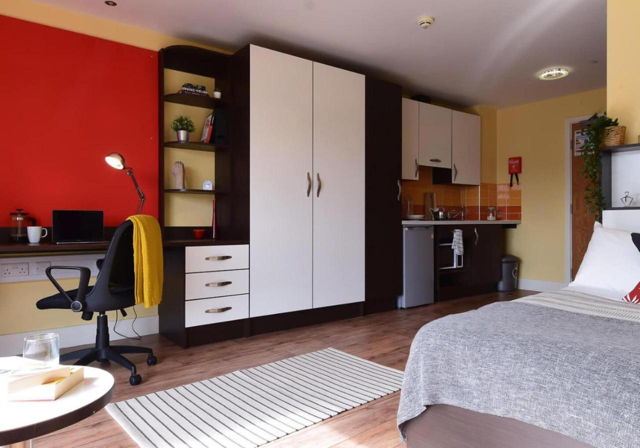 And Ensuite Bedrooms With Shared Kitchen At Fountainbridge In EDI