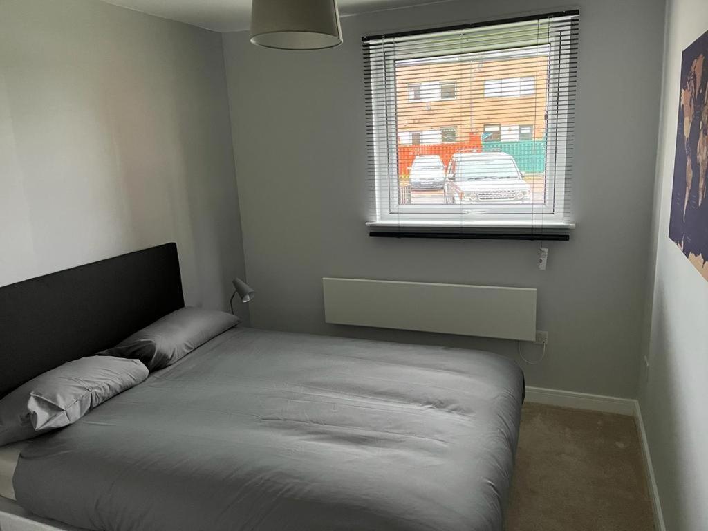 Ferry Gait Apartment *