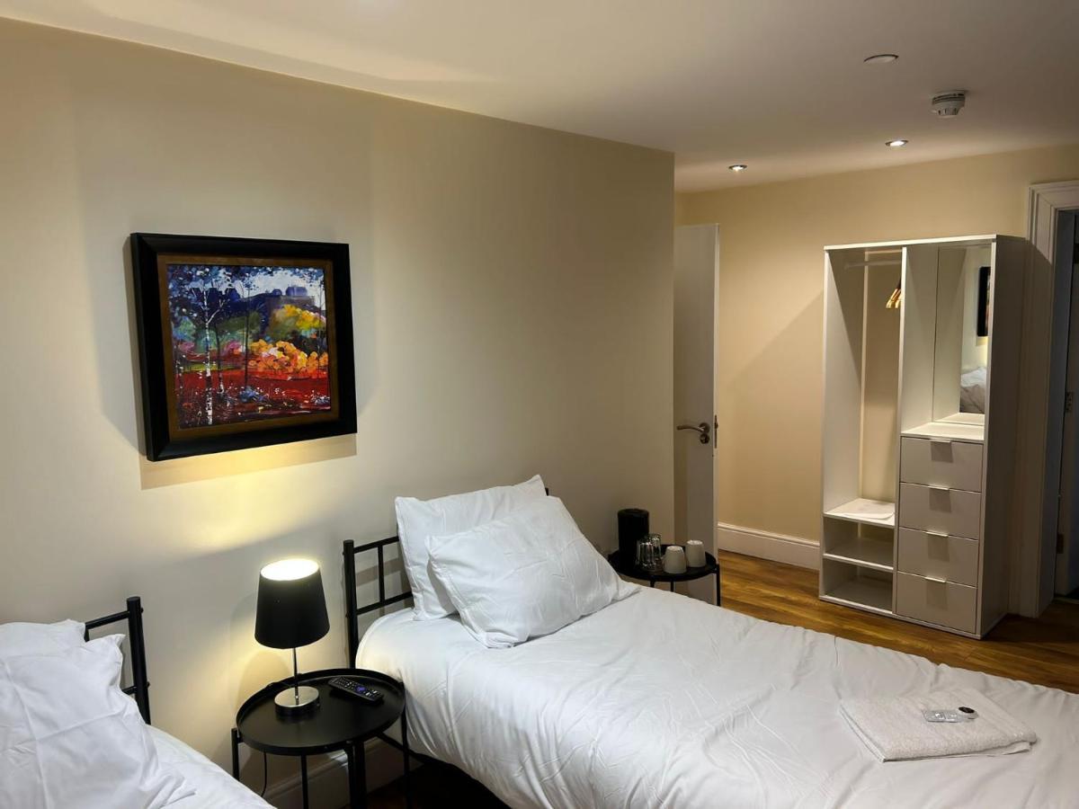 Twin With En-suite *