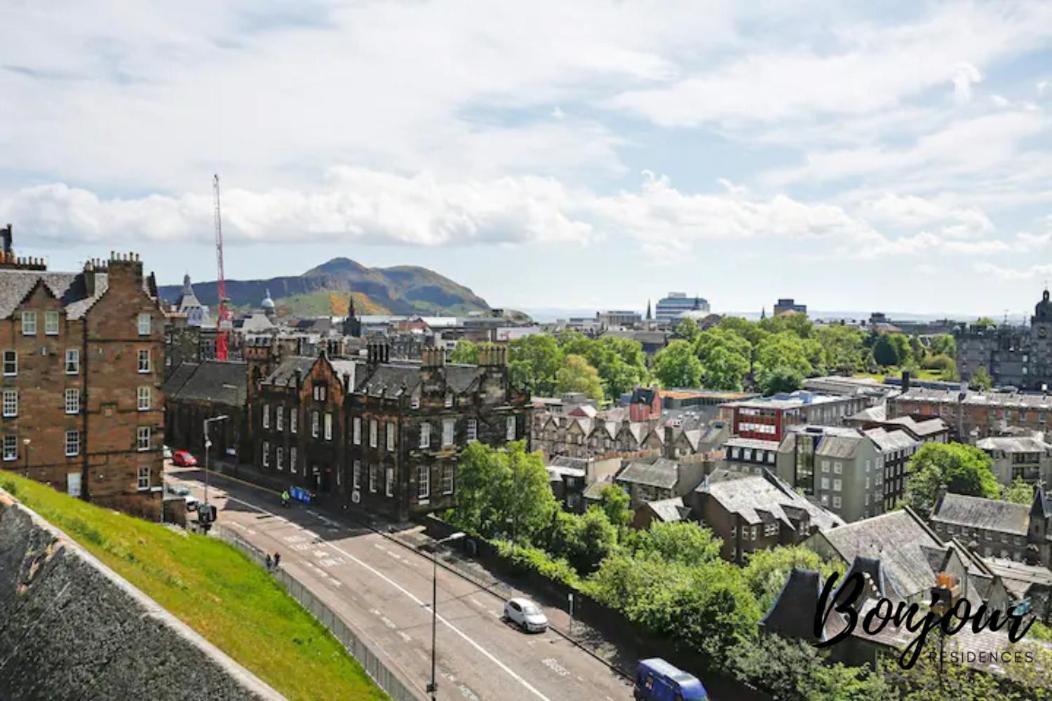 Trocadero - Central-royal Mile Castle