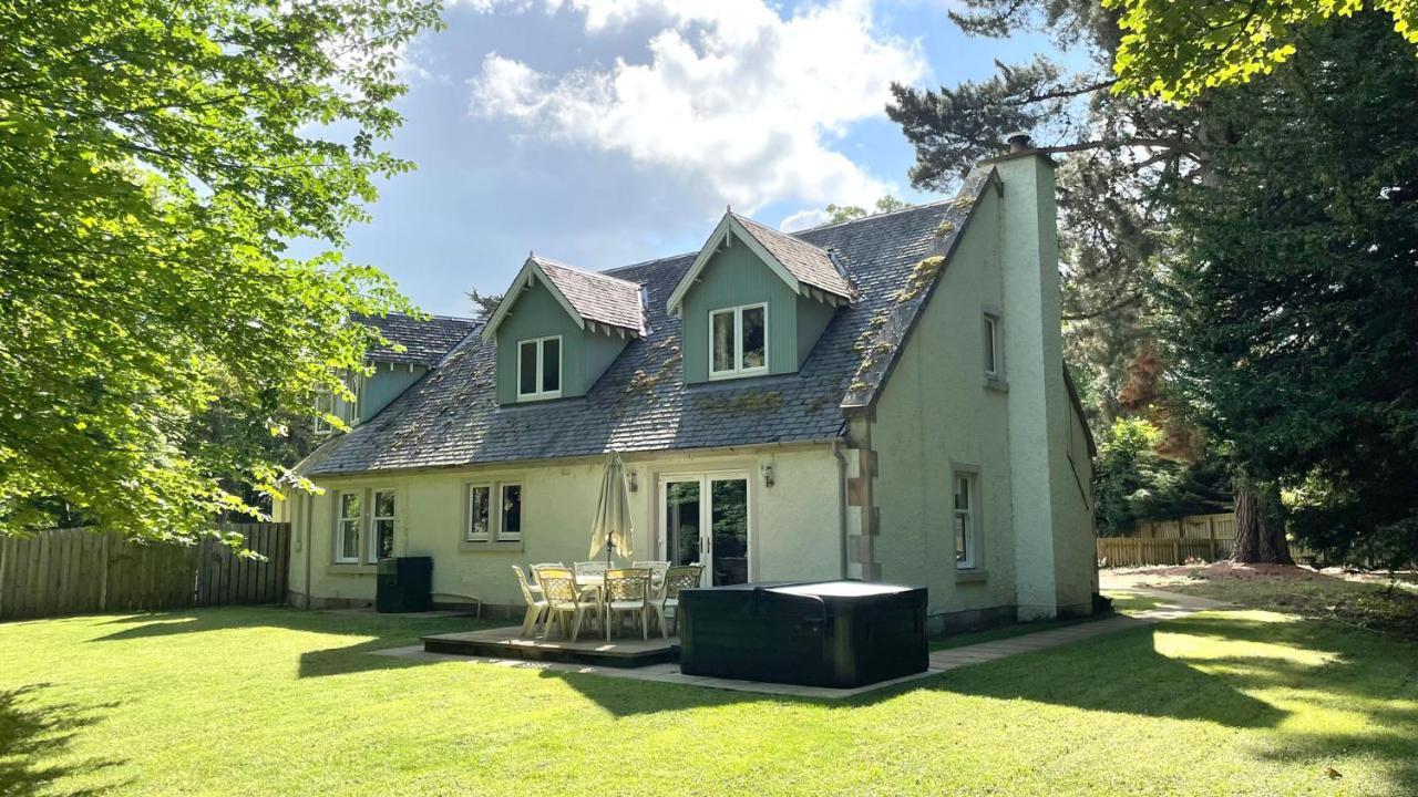 Holiday home Estate At Carberry Tower *