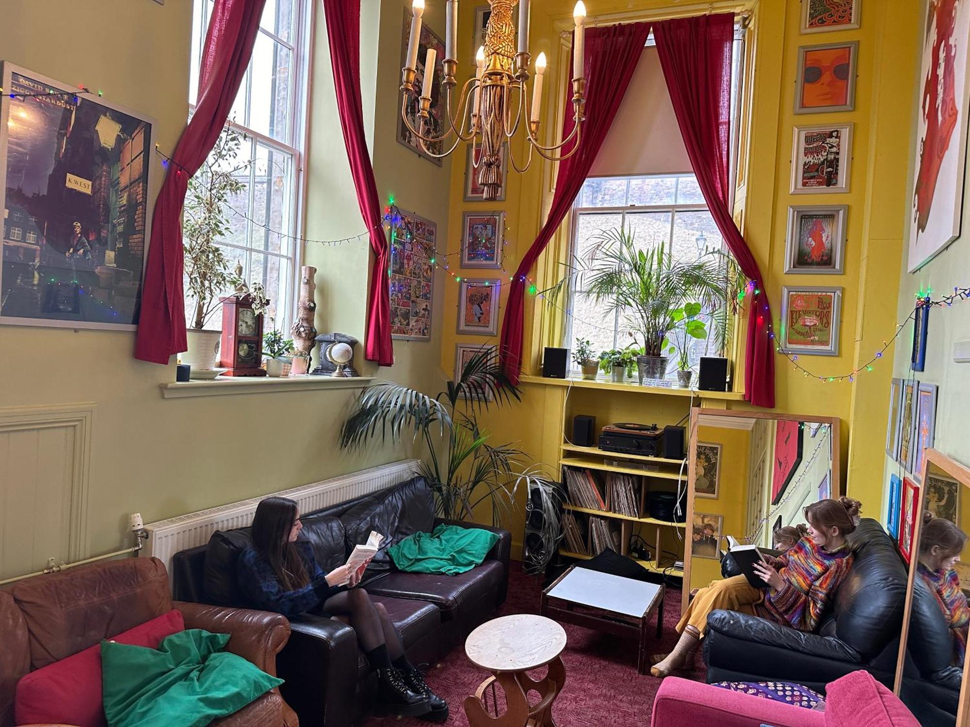 Hostel Castle Rock - Adults Only