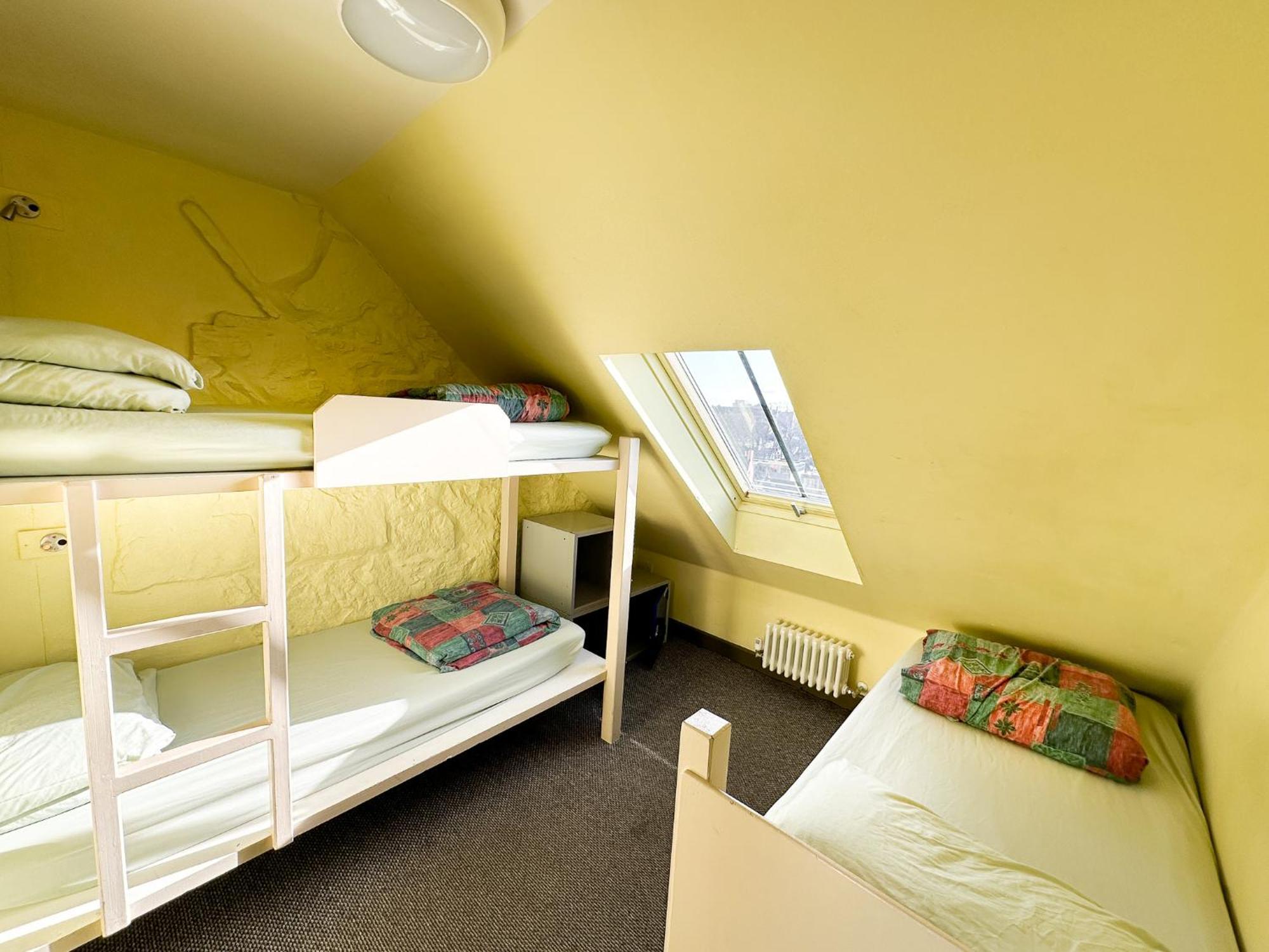 Castle Rock - Adults Only Hostel