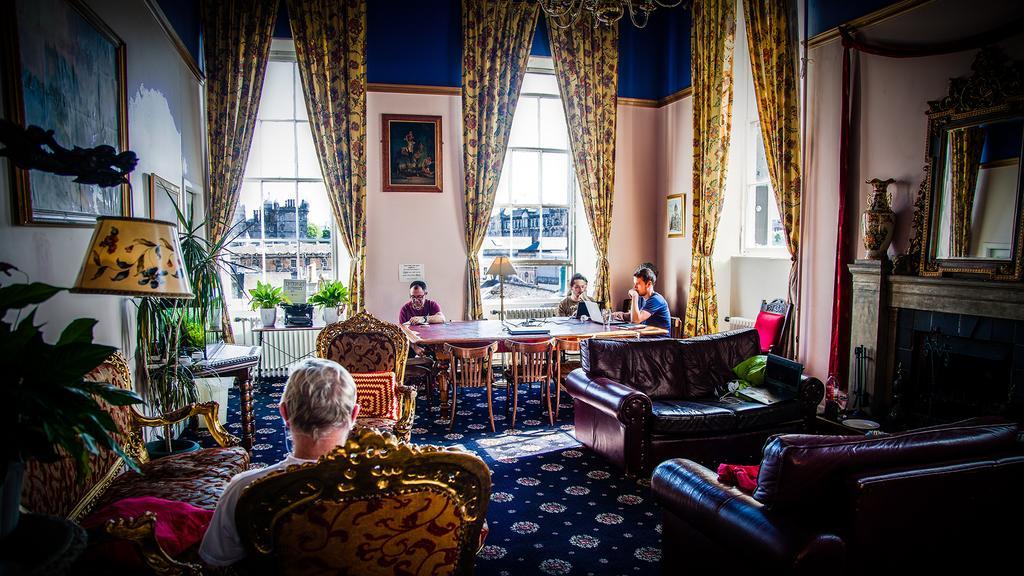 Castle Rock - Adults Only Edinburgh