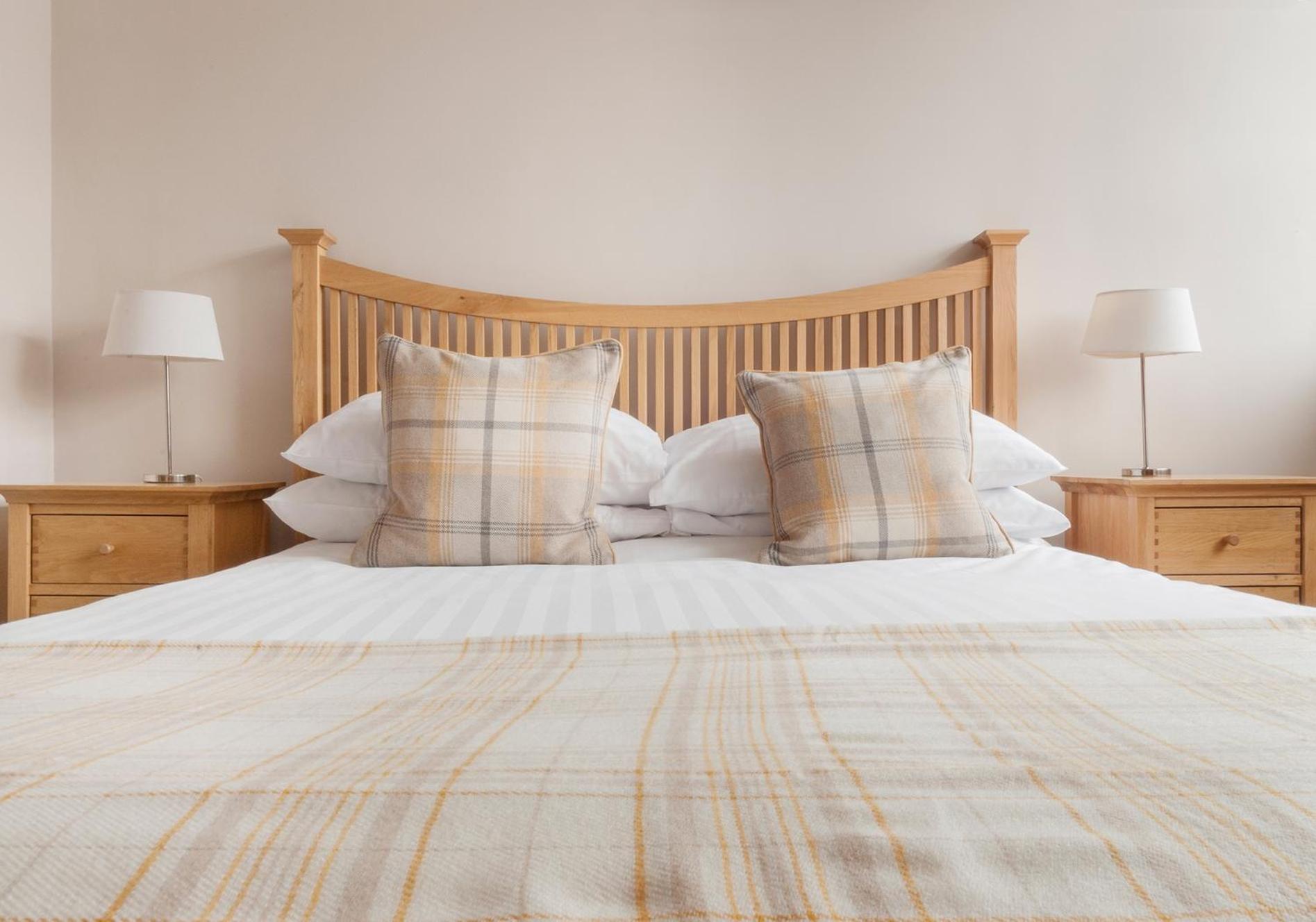 High Street Apartment Edinburgh