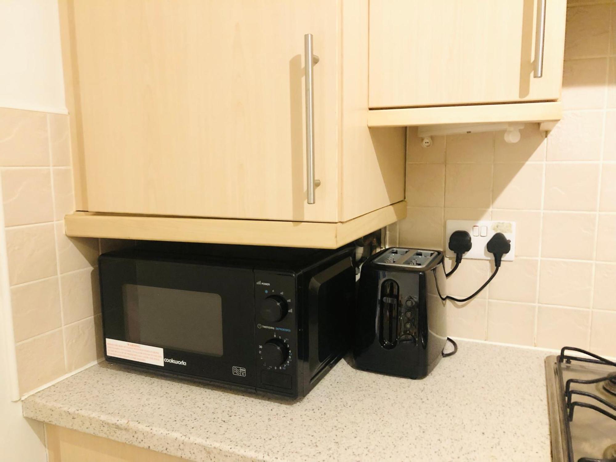 Spacious Centre Flat Free Parking& Superfast Wifi Edinburgh