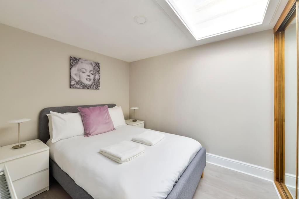 George Iv Bridge - Superbly Located 3 Bedroom! Apartment *