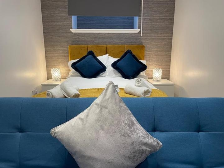 Montgomery Lovely 3 Bedroom With Private Garden In Centre