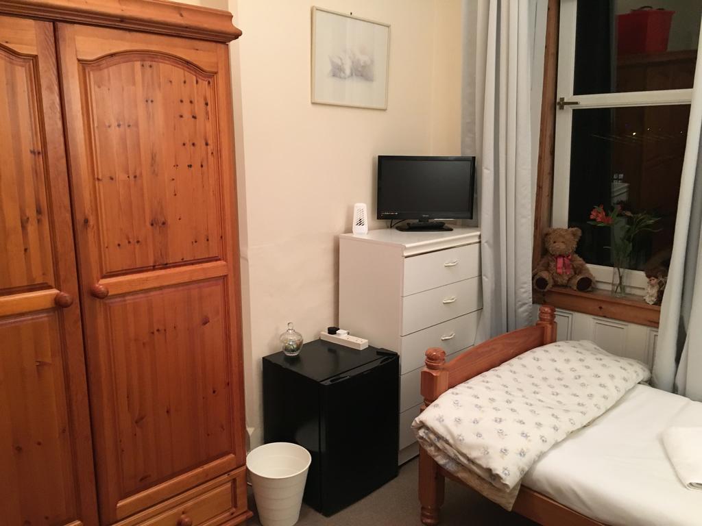 Moat Place Homestay Edinburgh