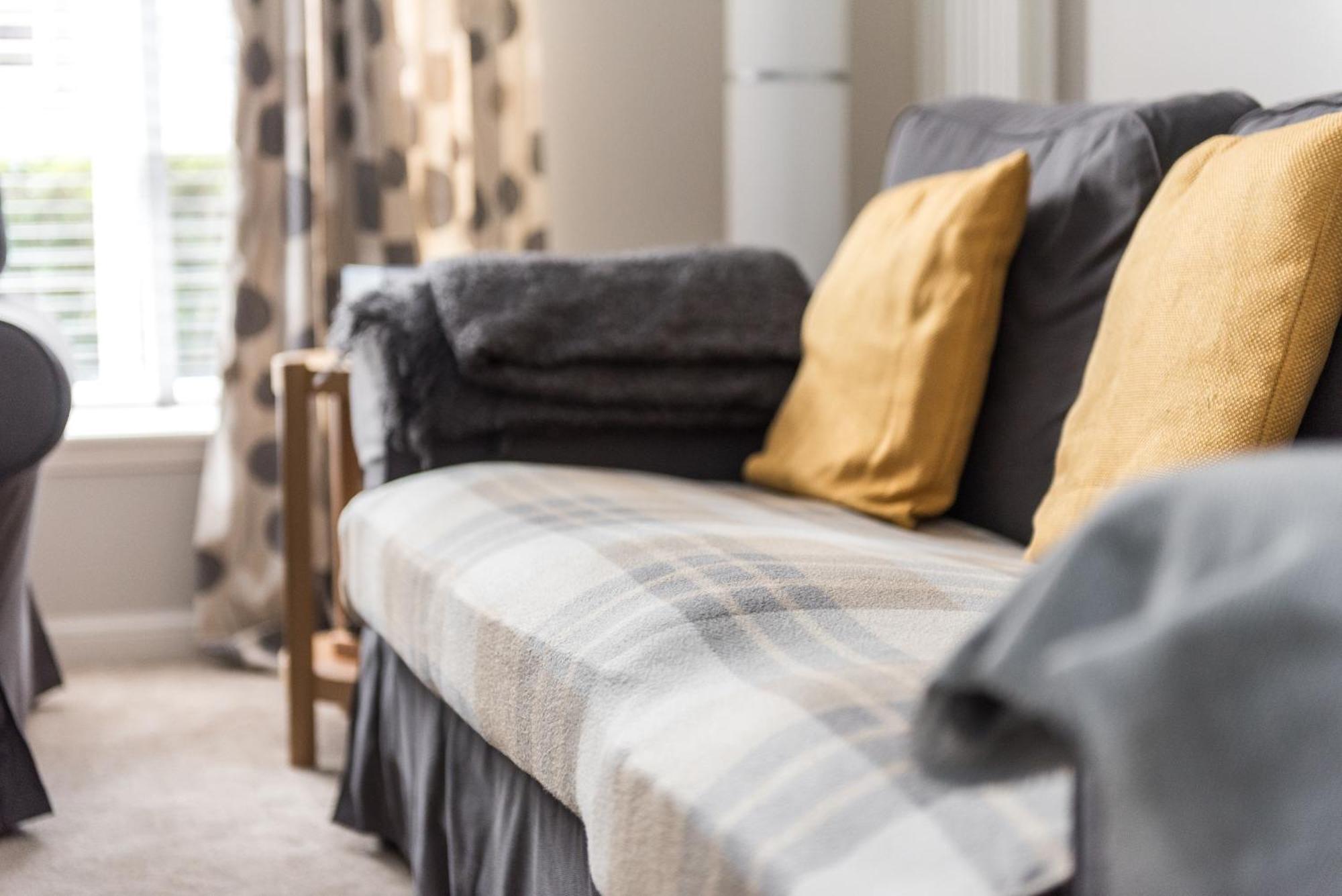 Apartment Cosy Roseburn Apartment, - 2 Bedrooms, Free Parking EDI