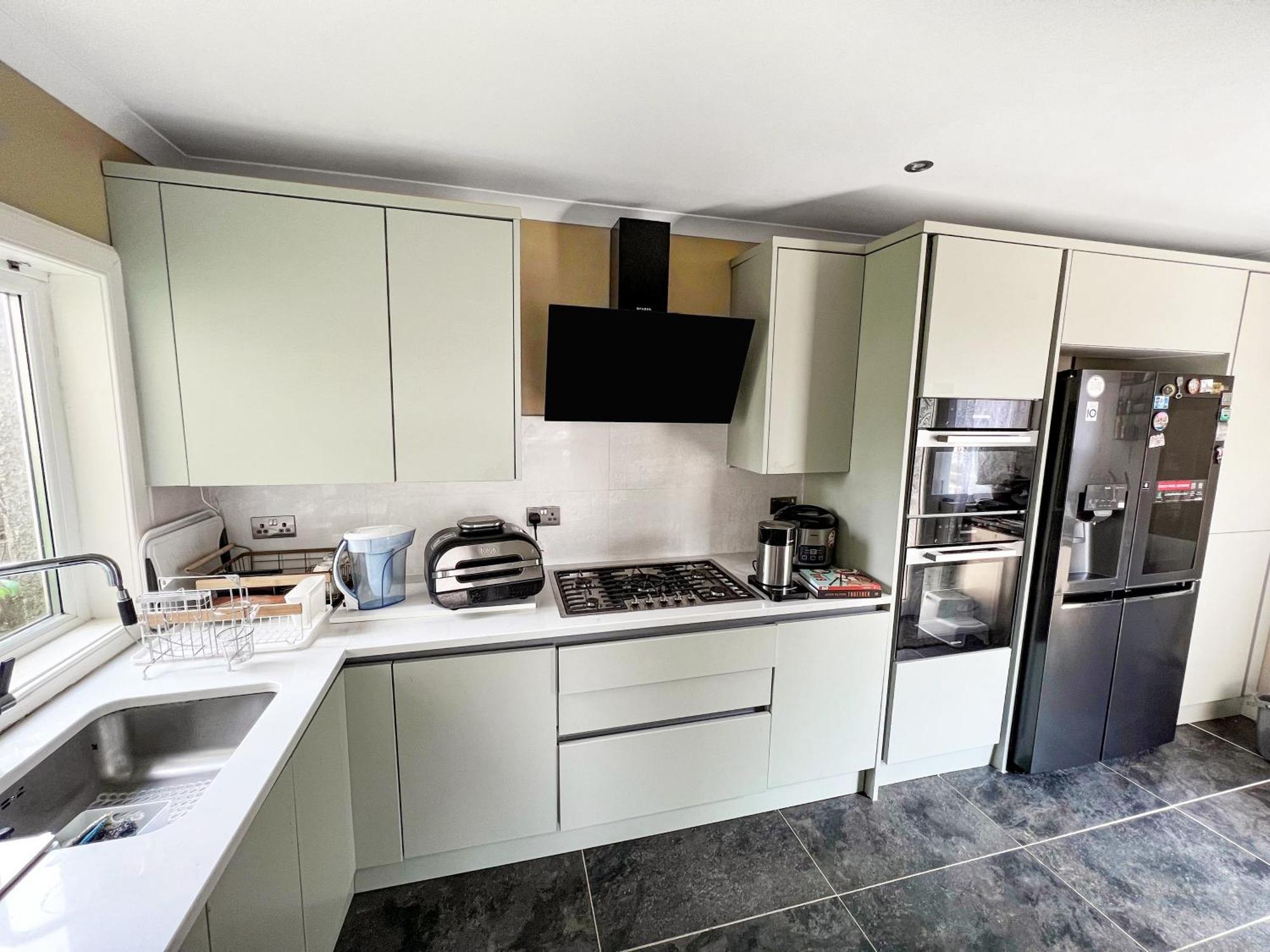 Immanuel House - Modern Luxury Victorian 1872 - Free Parking & Fast Fibre Optic Wifi Apartment *