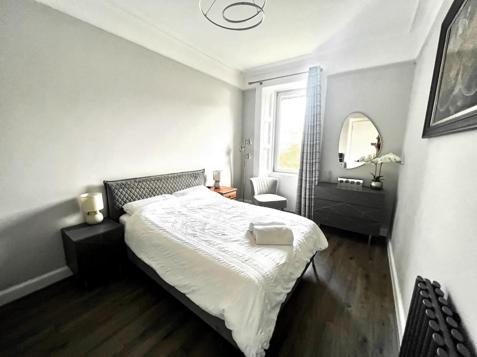 Apartment Immanuel House - Modern Luxury Victorian 1872 - Free Parking & Fast Fibre Optic Wifi *
