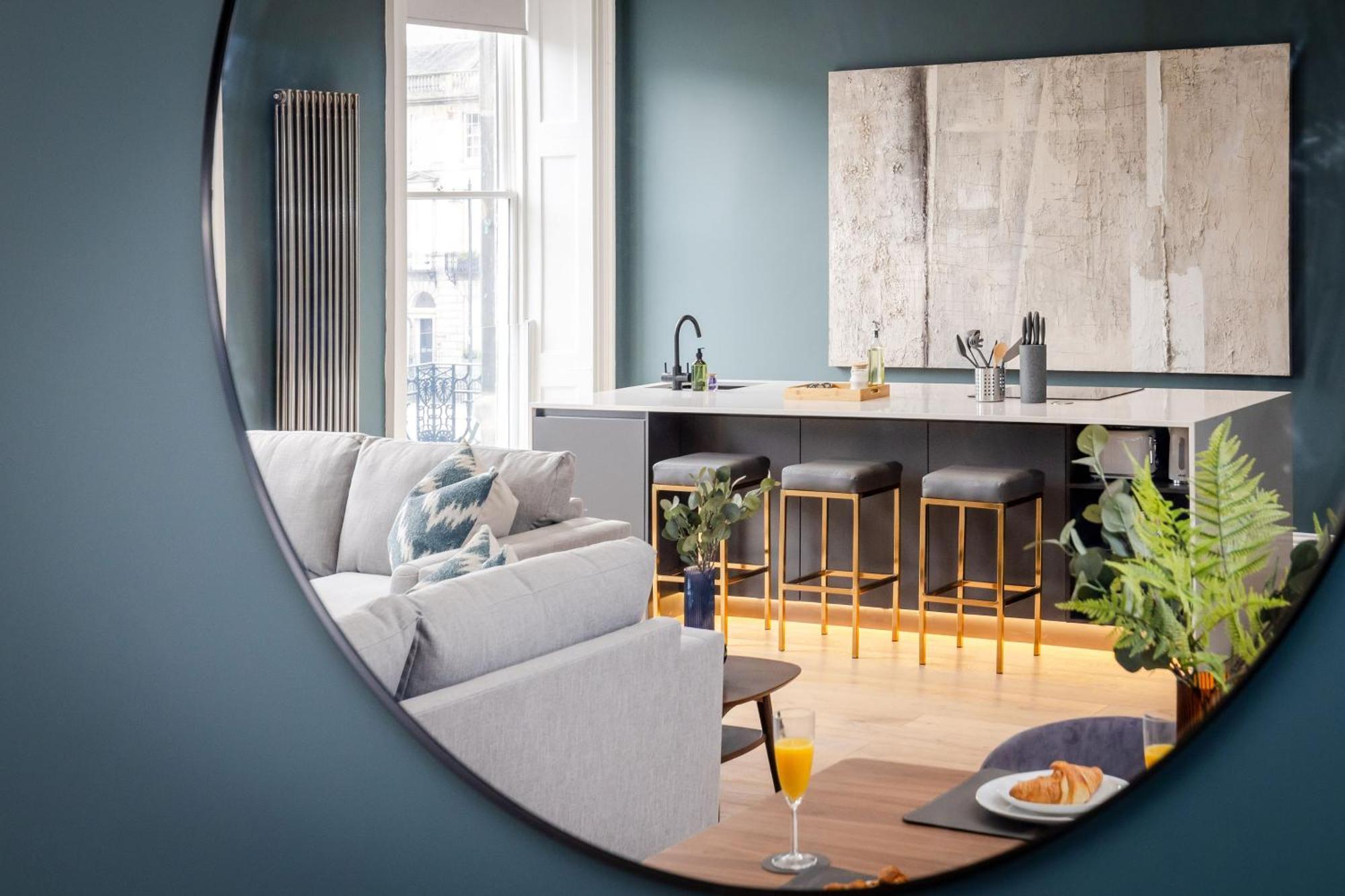 Dragon Luxury Serviced At Walker Street Apartment EDI