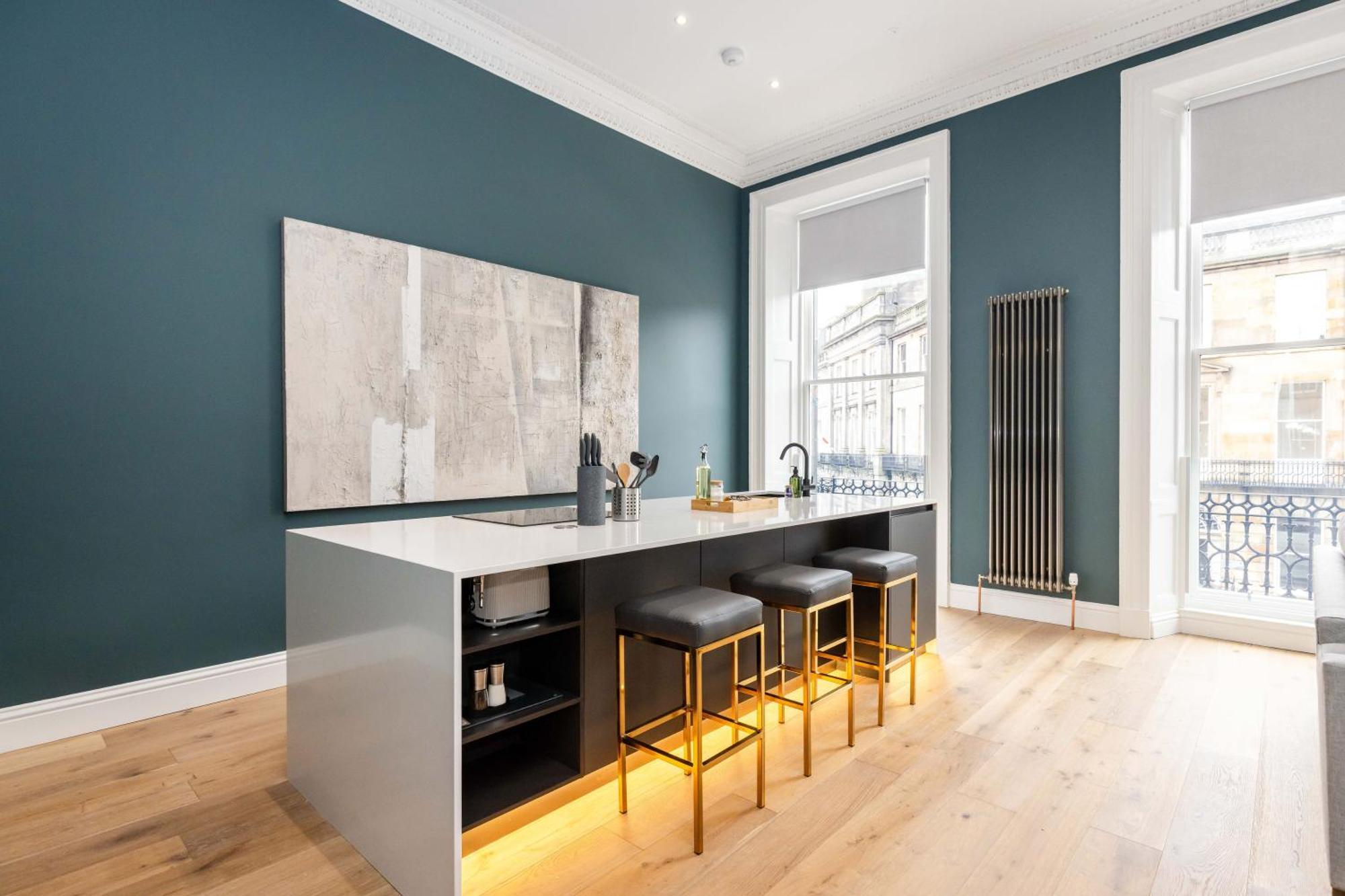 Apartment Dragon Luxury Serviced At Walker Street EDI