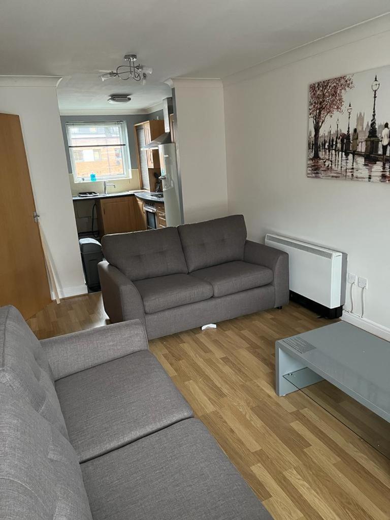 Ferry Gait Apartment