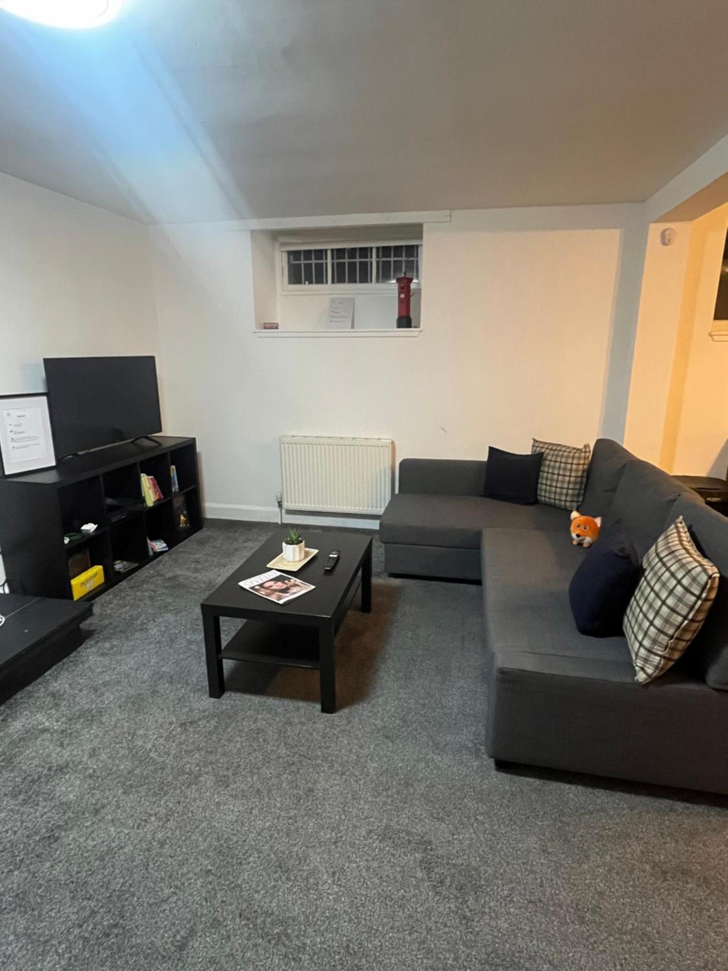 Boyds Entry Flat Old Town Apartment