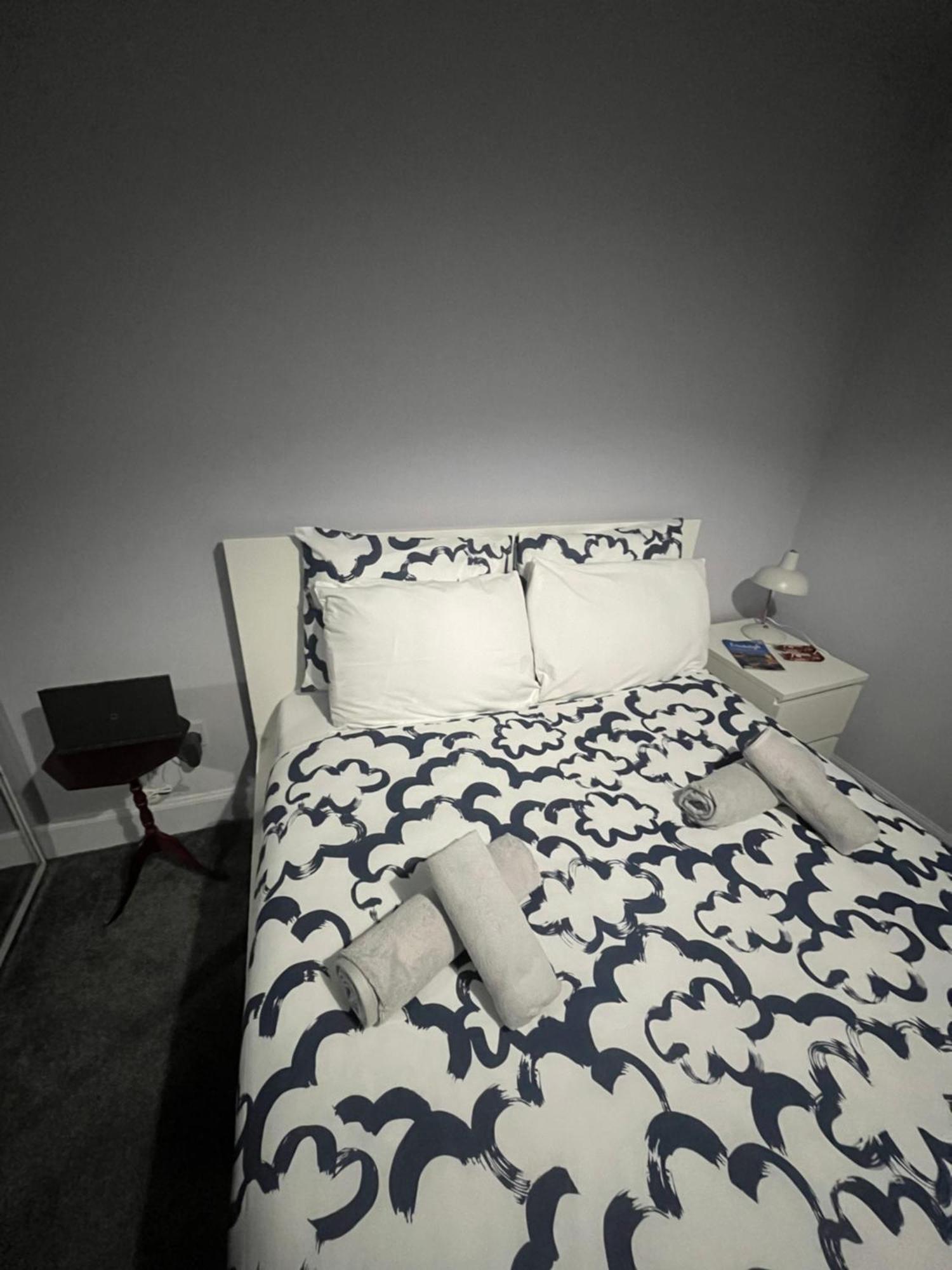 Boyds Entry Flat Old Town Apartment