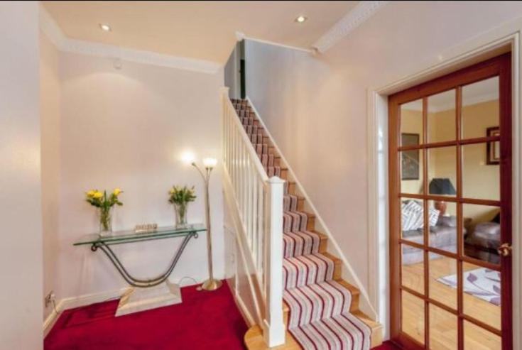 Hillhouse Blackhall * Edinburgh