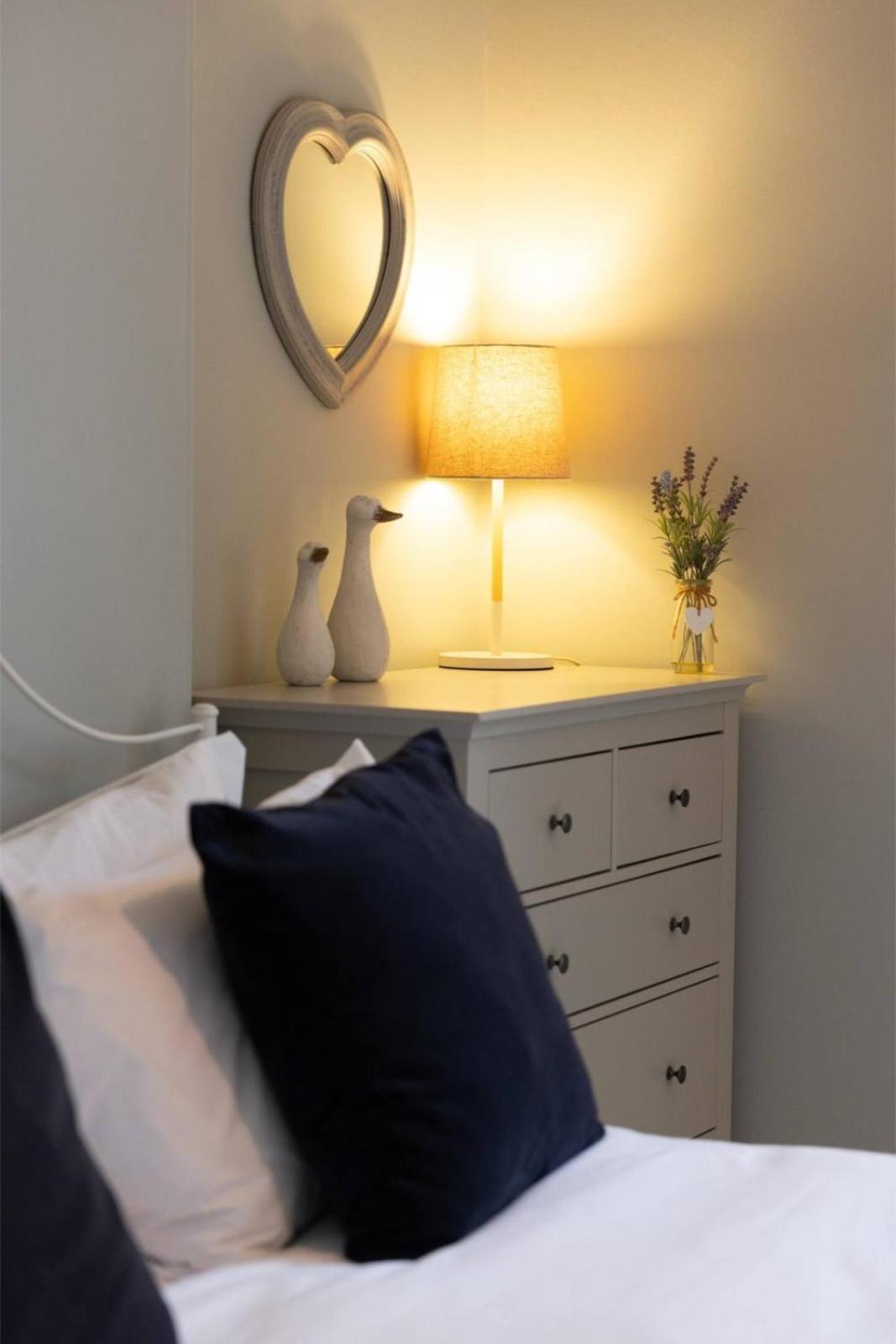 Beautiful 1 Bedroom Flat In Vibrant Stockbridge