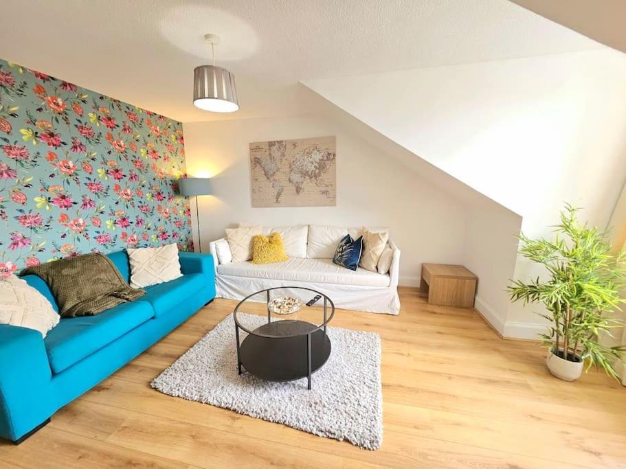 Apartment Sensational At South Bridge *