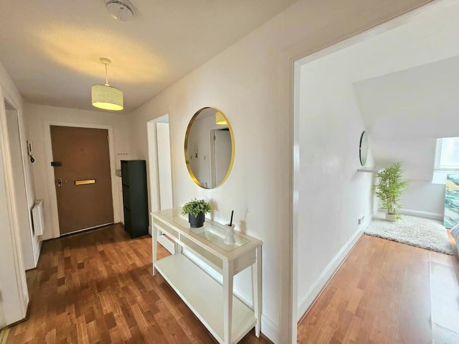 Apartment Sensational At South Bridge Edinburgh