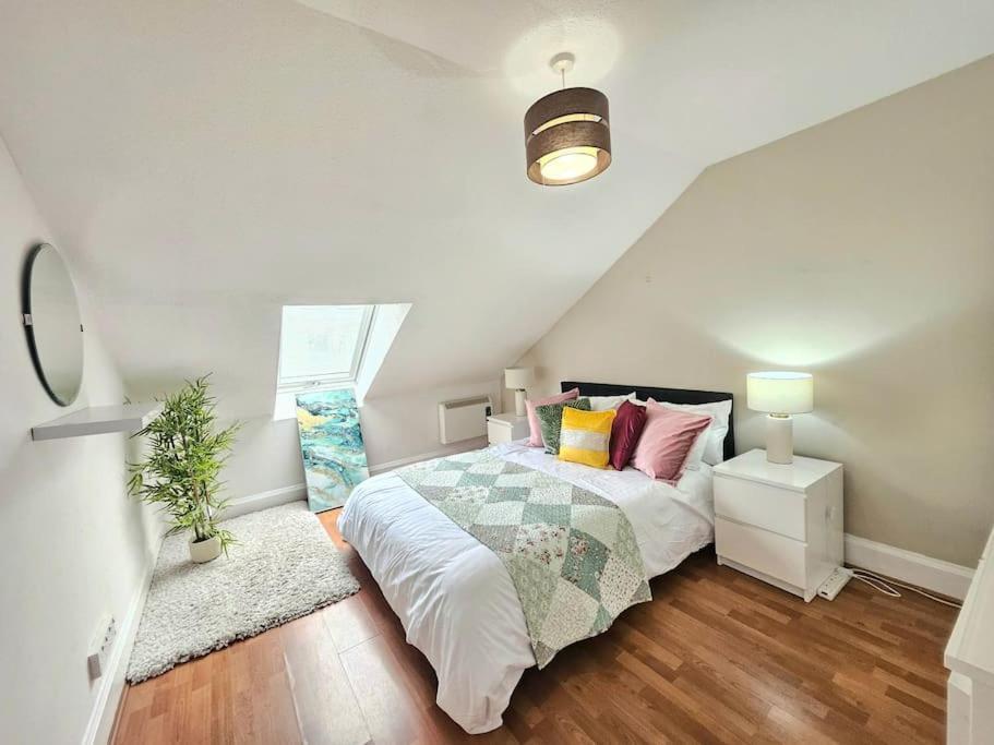 Sensational At South Bridge Apartment Edinburgh