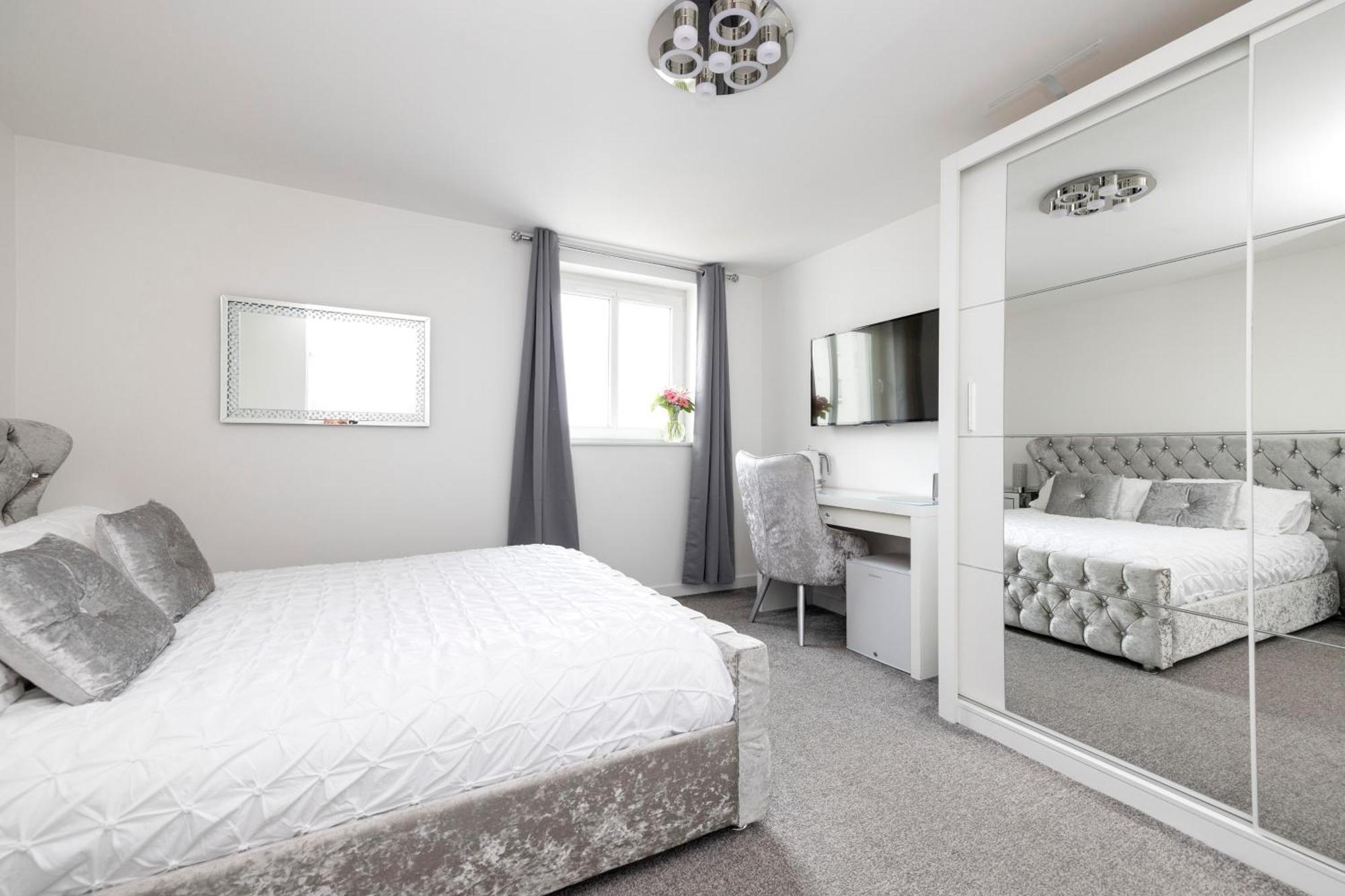 Joivy Elegant Flat With Balcony Apartment *