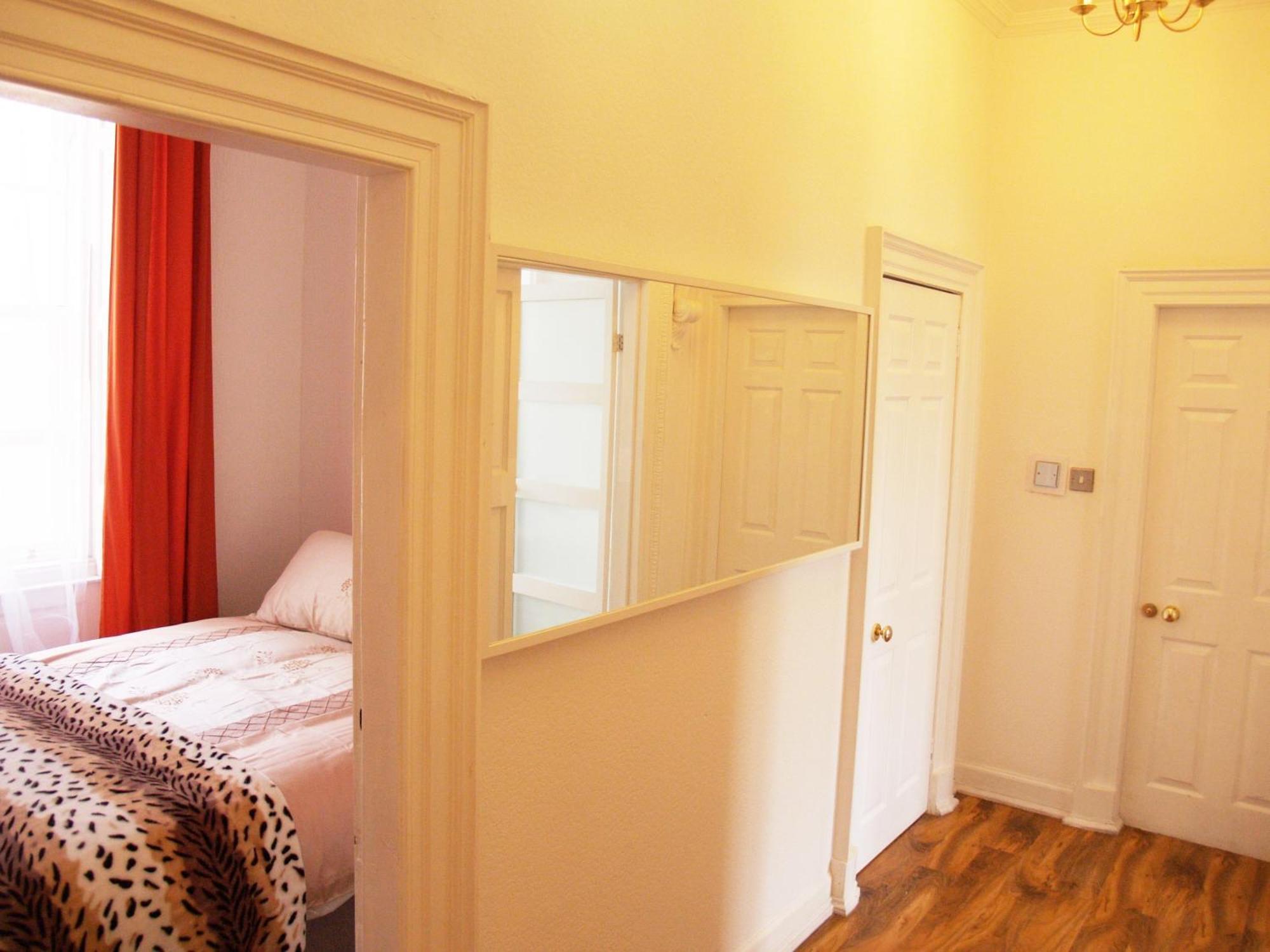 Apartment Niddry Street *
