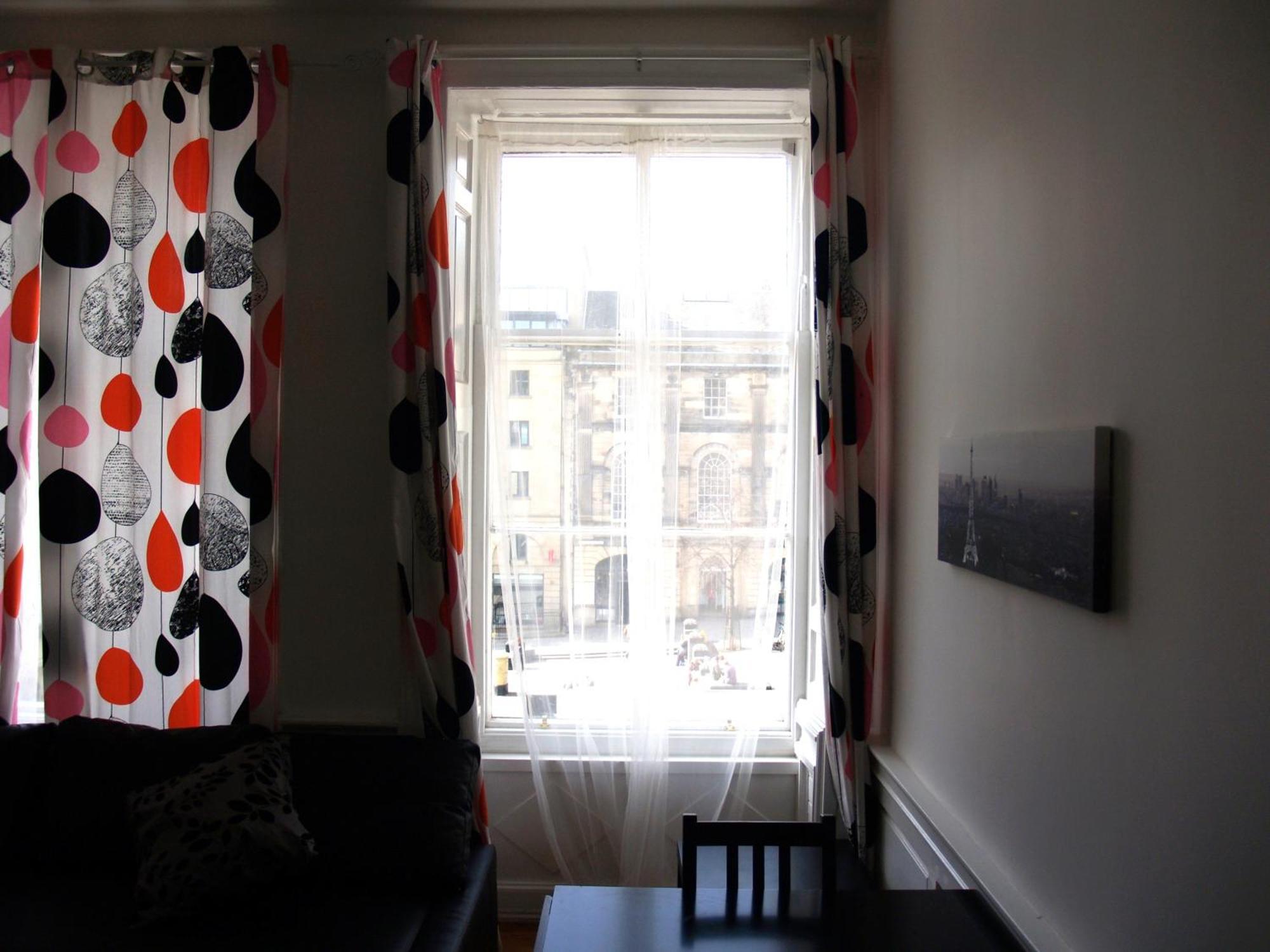 Apartment Niddry Street EDI