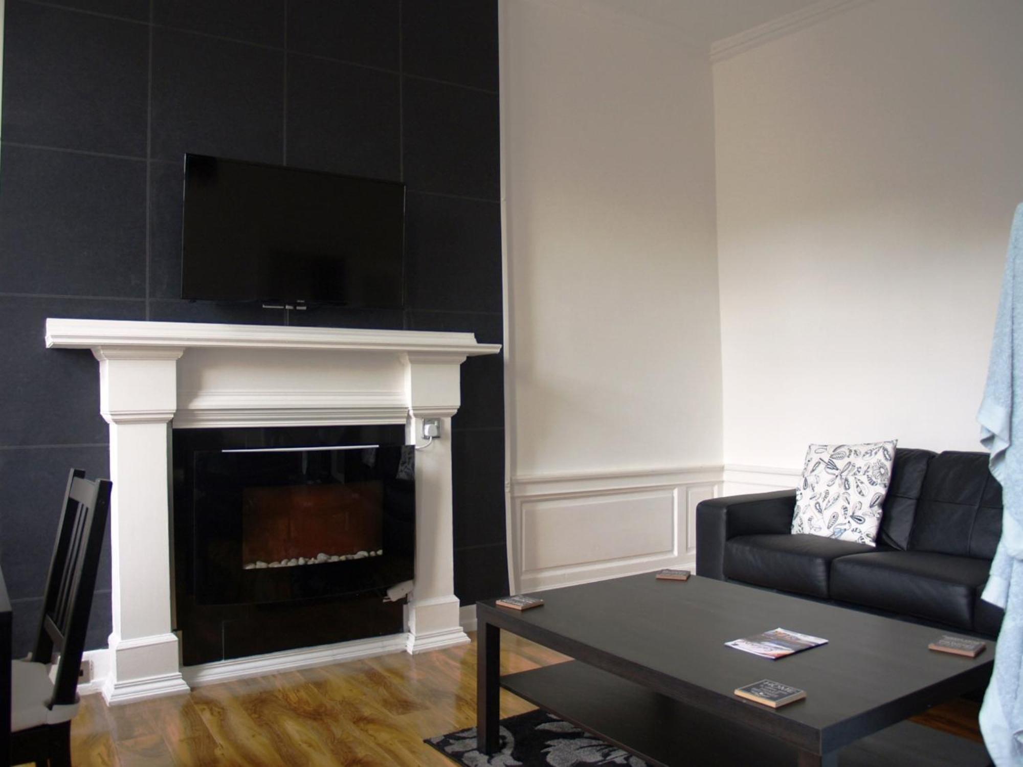 Niddry Street Apartment
