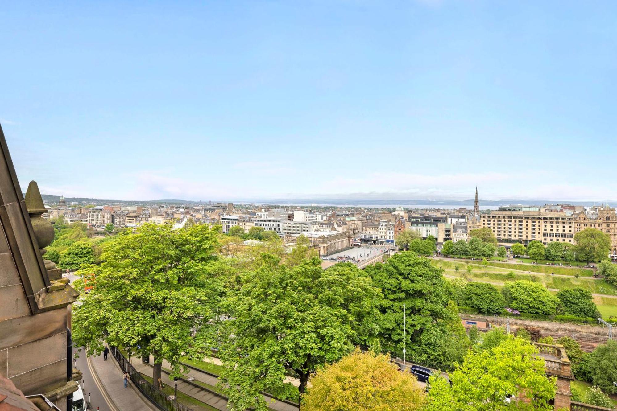 Apartment Joivy Eclectic Near Castle Edinburgh