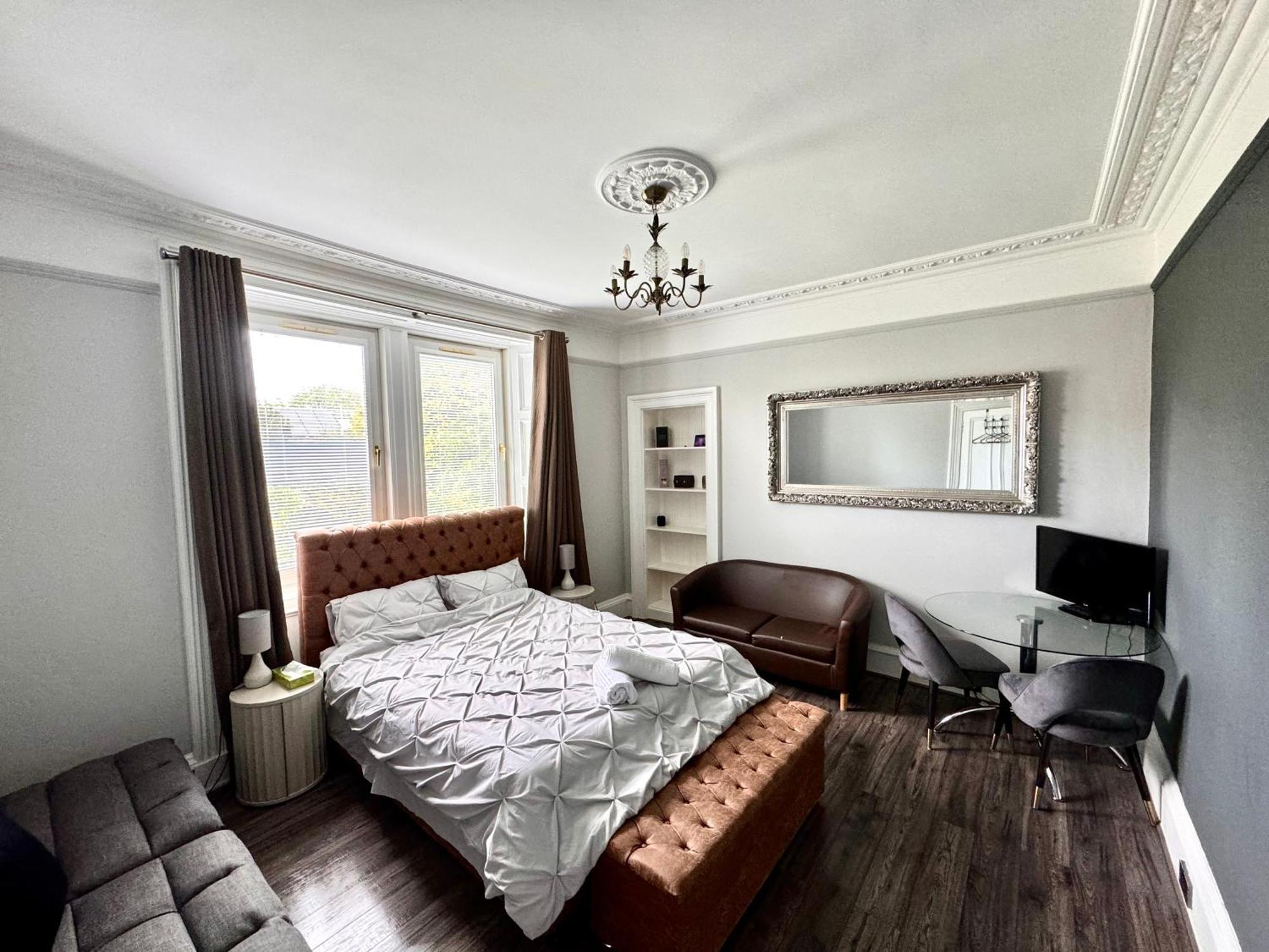 Apartment Immanuel House - Modern Luxury Victorian 1872 - Free Parking & Fast Fibre Optic Wifi