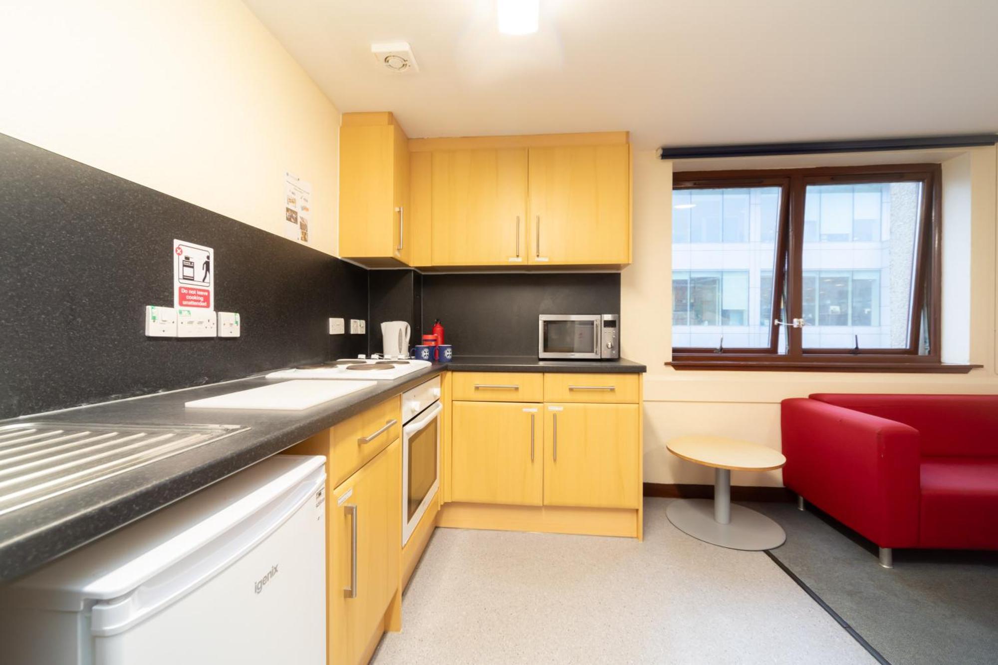 Apartment Joivy Economy 4 And 5 Bed Flats, Close To Old Town And Royal Mile - Adults Only EDI