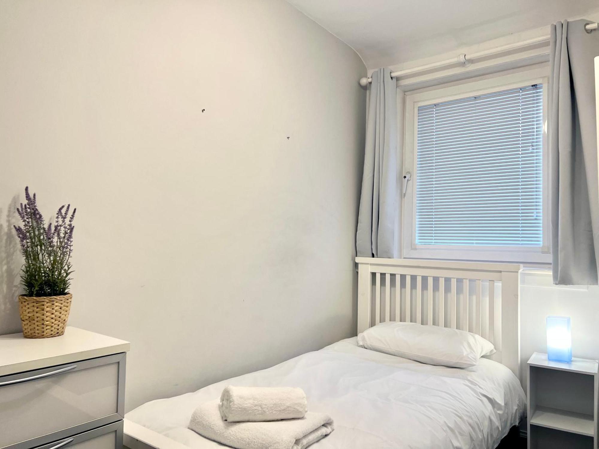Guest house Roost Hill - Free Parking Zone