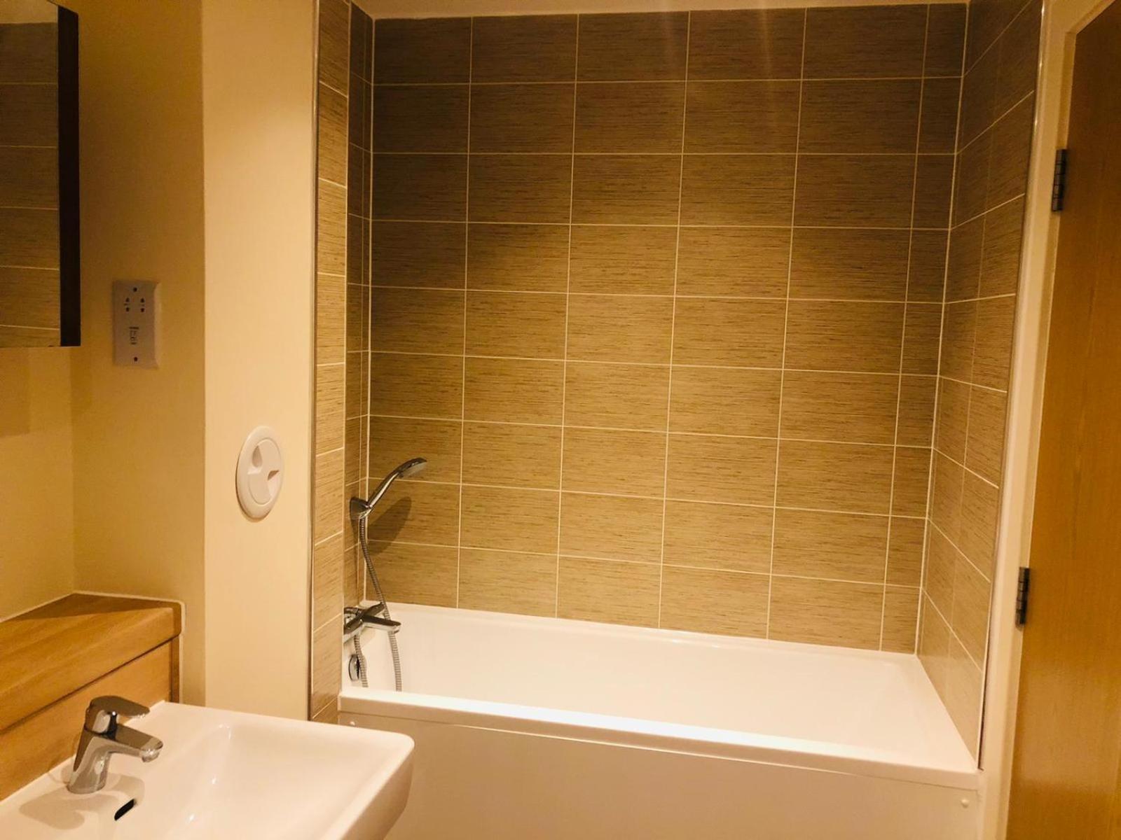 Apartment Stunning 2 Bedroom Flat In
