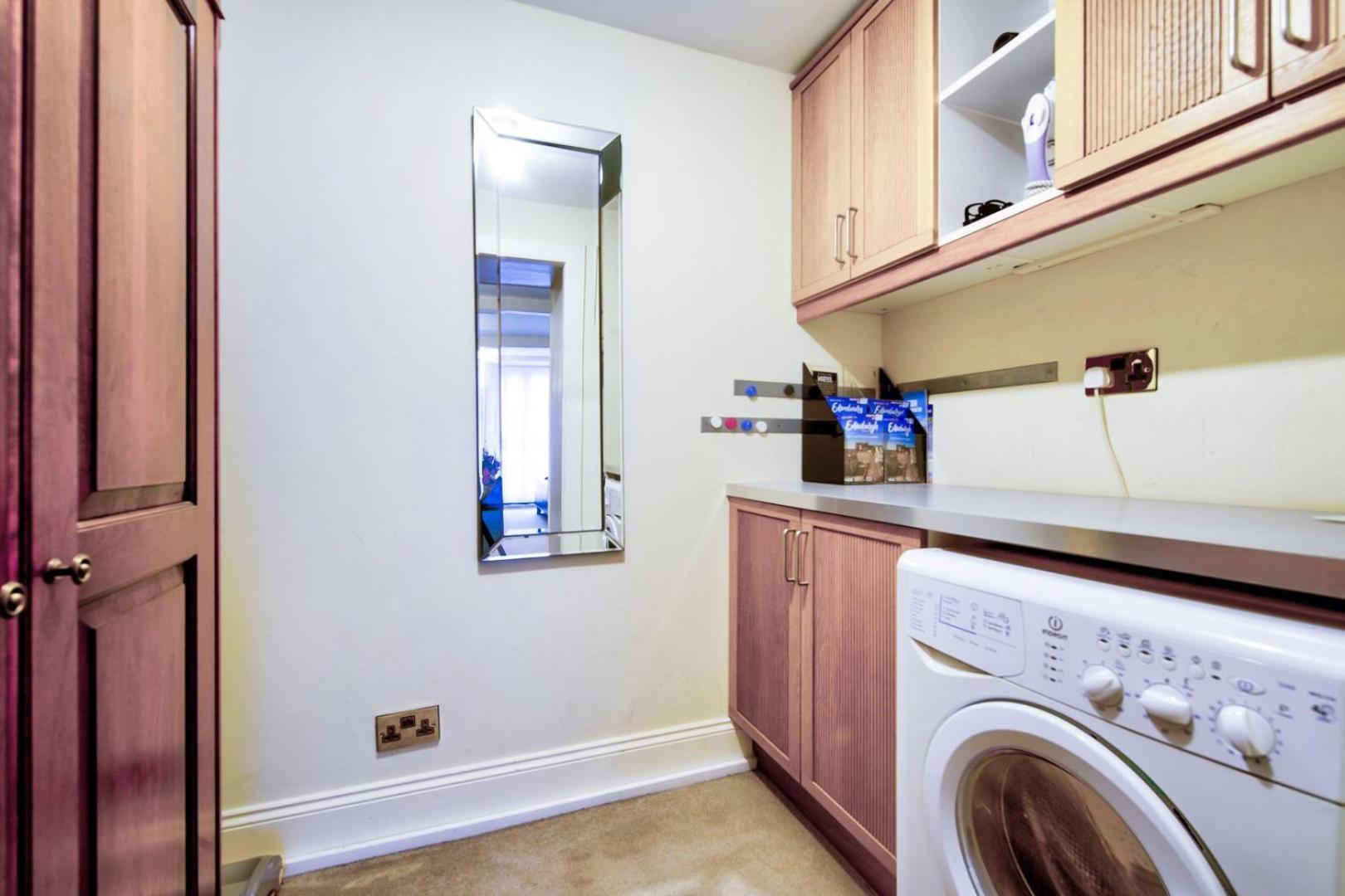 Guestready - Beautiful New Town Studio, With Patio