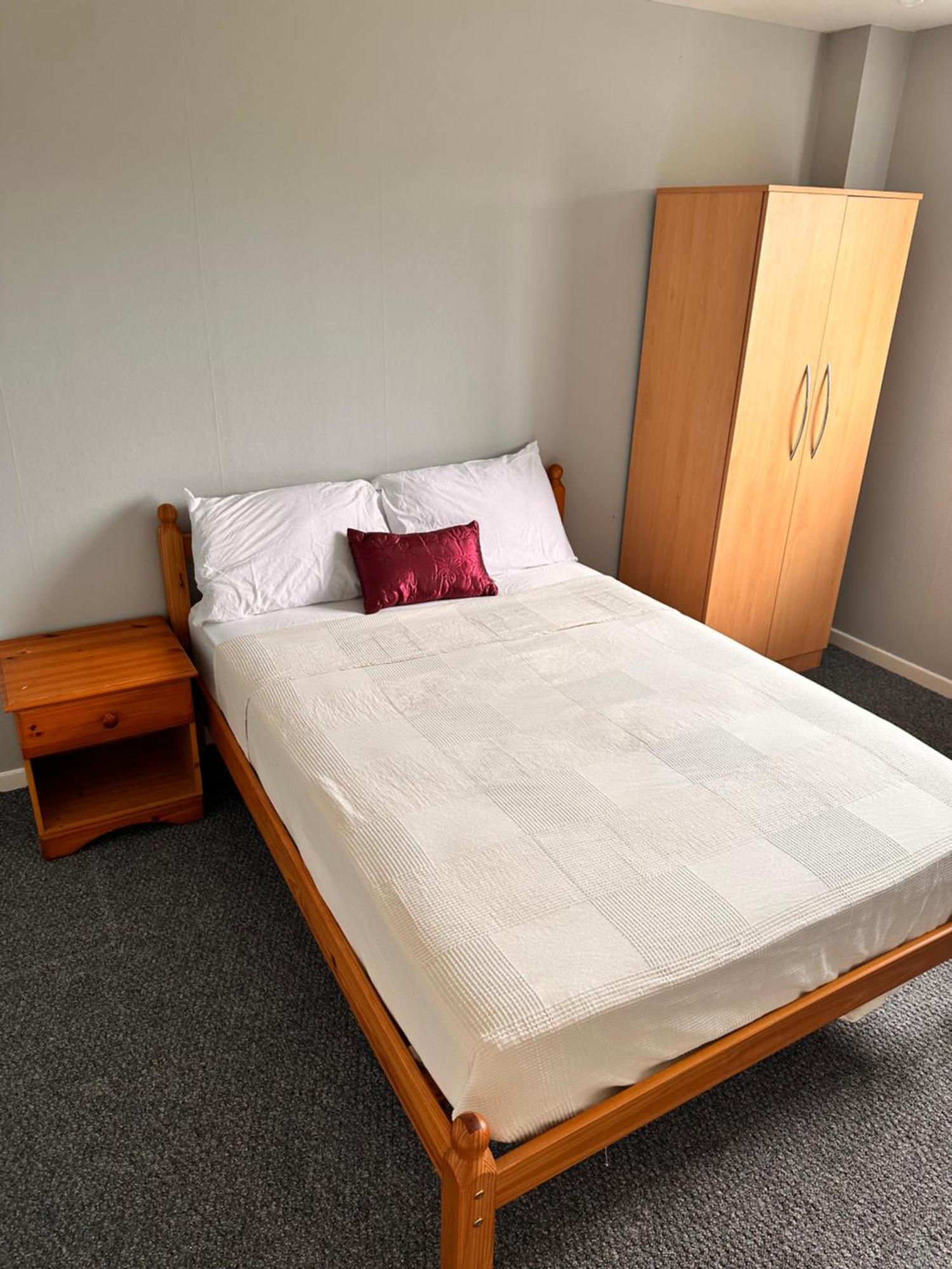 Double Close To Airport And Heriot Watt *